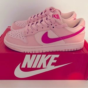 Women’s Nike Triple pink dunks